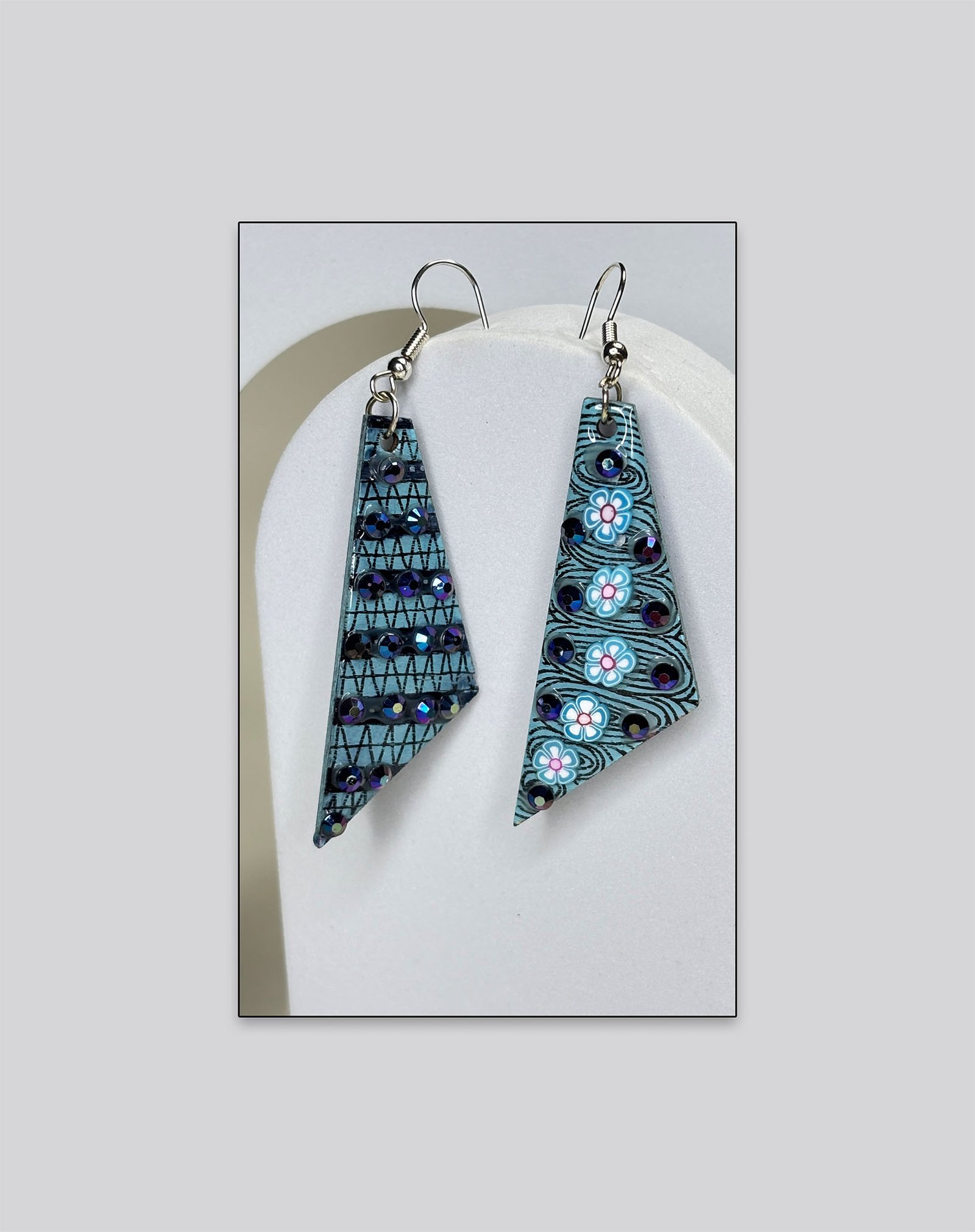 Artistic Geometric Drop Earrings – Blue Pattern
